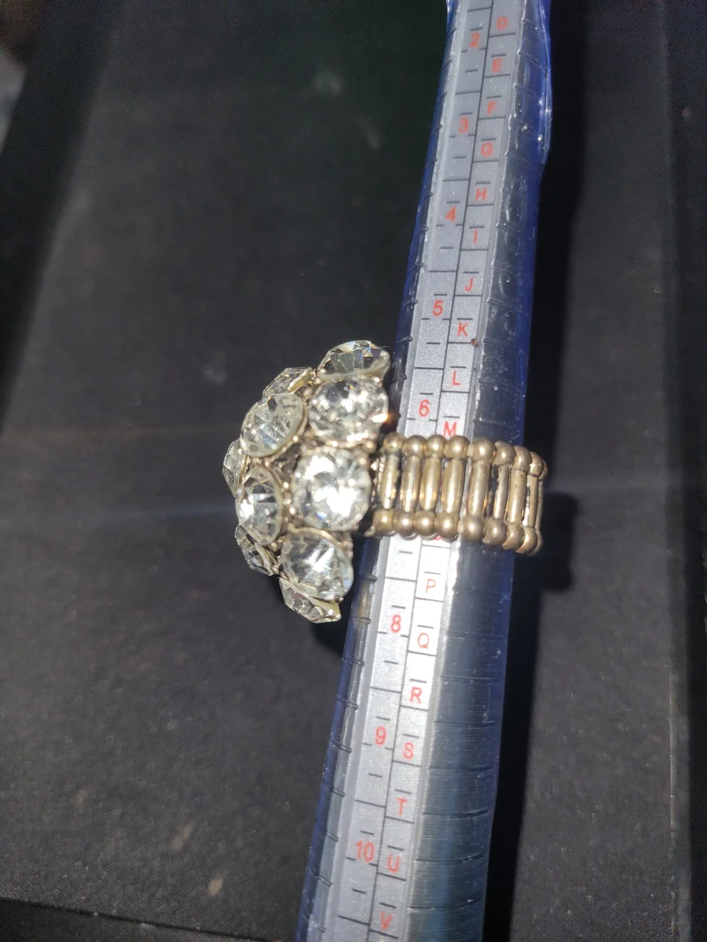 Adjustable Stretch Rhinestone Cluster Statement Ring Size 6-10 Silver Tone - Picture 6 of 8
